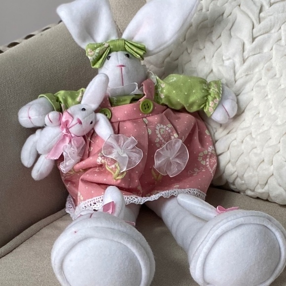 Adorable Sitting Bunny w Bunny! - Picture 3 of 8